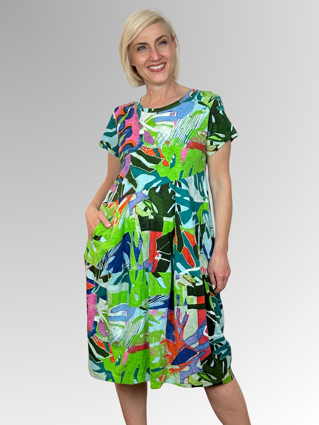 Get ready to feel cool and look amazing this summer with the Leaves Bubble Dress by Orientique! Crafted from Certified Organic Cotton, this charming piece features a unique hand-drawn leaf design that brings nature-inspired style to your wardrobe. The relaxed bubble silhouette offers effortless comfort and movement, making it ideal for warm weather adventures. Whether you're heading to the beach, catching up with friends, or simply soaking up the sunshine, this dress keeps you feeling fresh and fabulous all