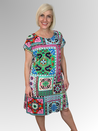 Unleash your playful side this summer with the Sao Bento Reversible Dress by Orientique. Made from Organic Cotton and featuring a clever reversible design, it's the perfect choice for those on the go. Get two stylish looks in one and save space while traveling - always look and feel amazing no matter what!