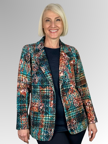 Elevate your everyday looks with the striking and vibrant Strauss Tartan Blazer by Orientique. Made from 100% Cotton, this timeless piece adds a pop of colour and texture to any outfit, making it a must-have for your wardrobe.