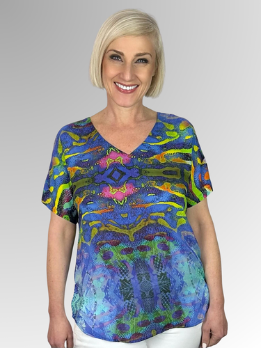 Look great and feel even better in this luxurious Modal V-Neck top. Its stylish Jewel design and ideal sleeve length make this top perfect for the fashionable mature woman who wants to stand out from the crowd. Featuring a range of unique colourful designs, you’ll be sure to turn heads.