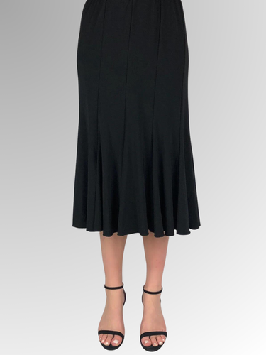 Our 12 Gore Skirt with an elastic waistband is made from a slinky jersey comprising Polyester/Spandex allowing for beautiful movement. Ideal for special occasions, it's also a great piece to throw in your suitcase when travelling as it's fully washable and drip dries with no ironing required.