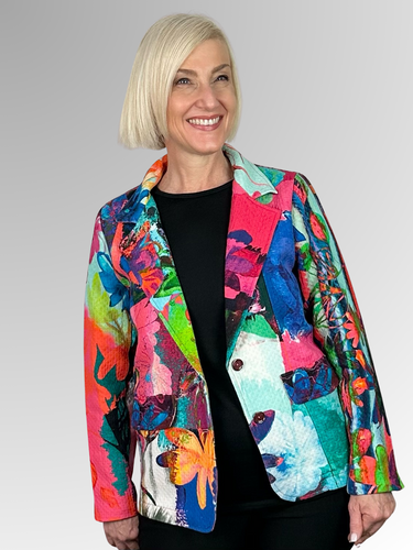 Elevate your everyday looks with the striking and vibrant Greenhouse Floral Print Blazer by Orientique. Made from 100% Cotton, this timeless piece adds a pop of colour and texture to any outfit, making it a must-have for your wardrobe.