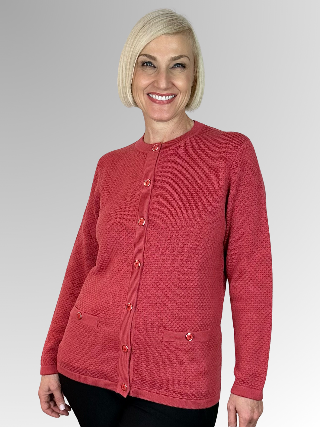 With over 70 years of experience in designing and crafting high-quality women's knitwear, Slade Knitwear is a renowned Australian brand. Made from 100% Pure Wool, their Spice Bubble Stitch Cardigan, complete with two pockets, is a timeless and luxurious addition to any winter wardrobe. Trust in Slade for the best in winter fashion.
