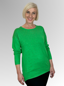 Get ready to shimmer and shine in our Apple Twinkle Pullover! Made from a luxurious wool and viscose blend, this soft and fine knit sweater features a relaxed fit and playful twinkling stud details. Perfect for adding that touch of fun to any outfit.