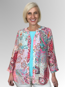 Get ready for summer with Renoma's Patch 3/4 Sleeve Blouse. This breezy blouse boasts a delicate, feminine print that's effortless to match. With a fashionable cut away round neck and 3/4 sleeves, you'll stay chic and comfy all day long. Crafted from a blend of viscose and nylon, this top is a must-have!