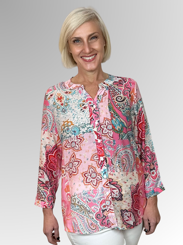 Get ready for summer with Renoma's Patch 3/4 Sleeve Blouse. This breezy blouse boasts a delicate, feminine print that's effortless to match. With a fashionable cut away round neck and 3/4 sleeves, you'll stay chic and comfy all day long. Crafted from a blend of viscose and nylon, this top is a must-have!